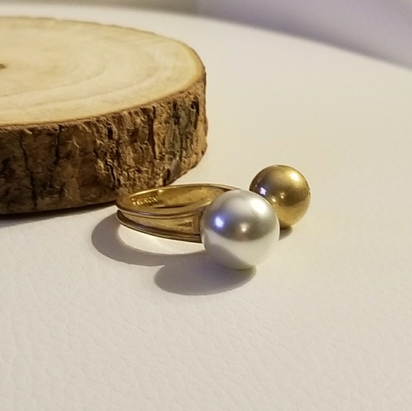 Tory Burch hammered metal and pearl float ring - Picture 4 of 6